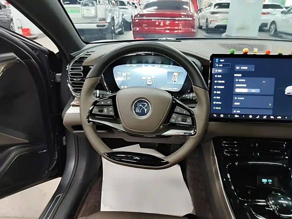 BYD Han — миниатюра 11