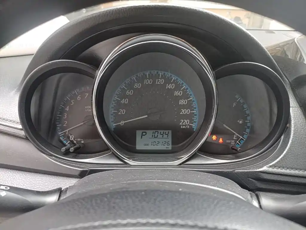 Toyota Yaris L — миниатюра 7