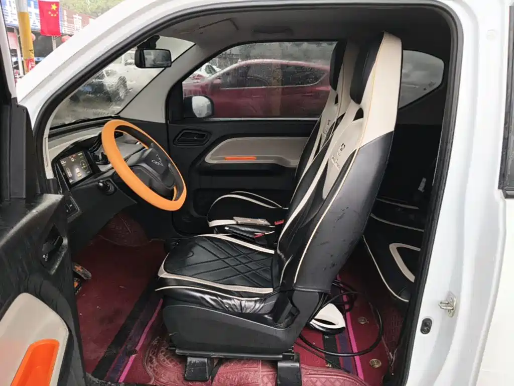 Wuling MINIEV — миниатюра 15
