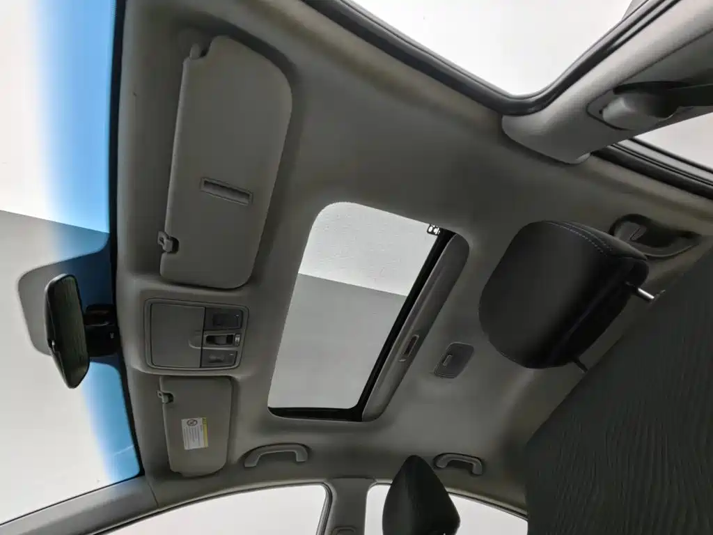 Hyundai Elantra Langdong — миниатюра 14