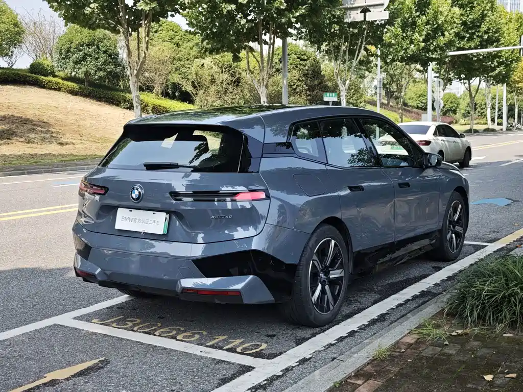 BMW iX — миниатюра 13