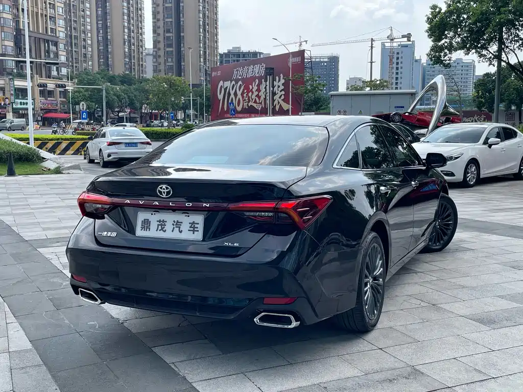 Toyota Avalon — миниатюра 7