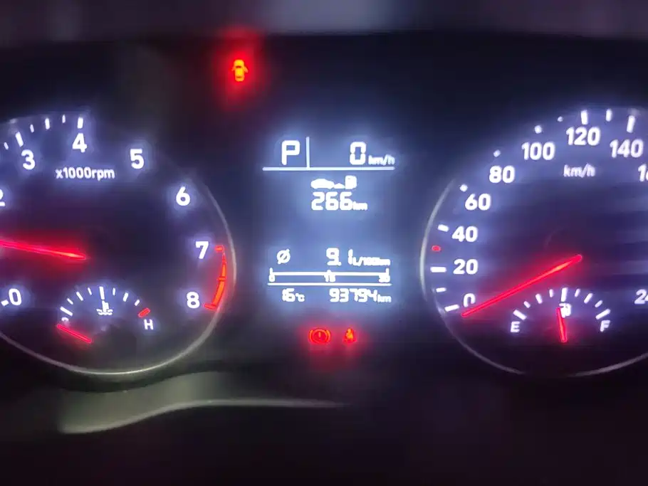 Hyundai Elantra — миниатюра 14