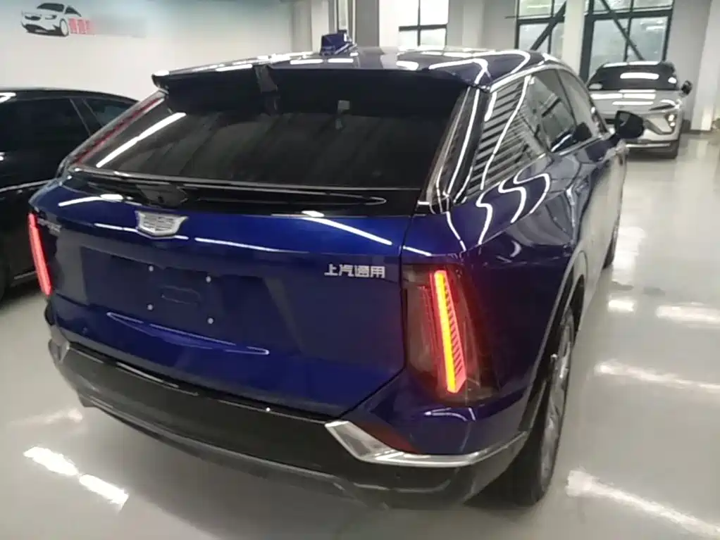 Cadillac IQ — миниатюра 7