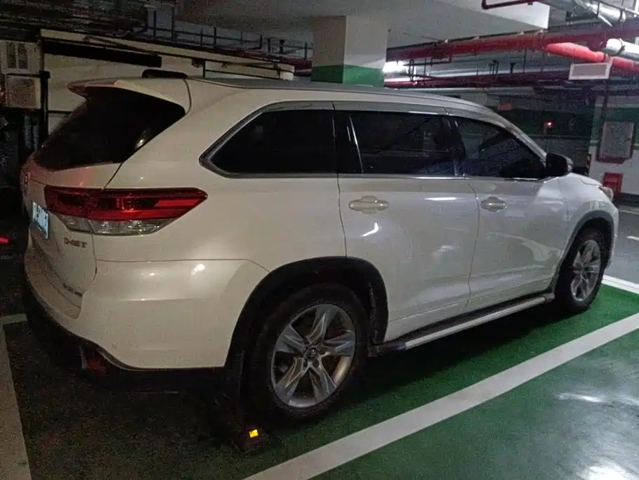 Toyota Highlander — миниатюра 3
