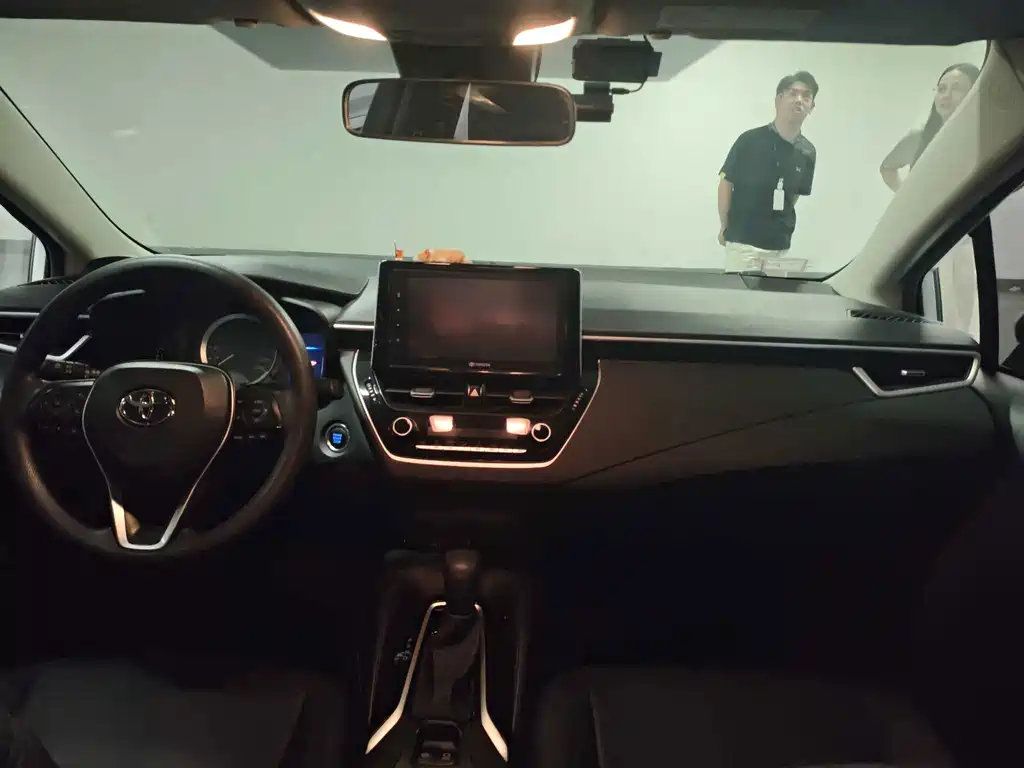 Toyota Corolla — миниатюра 3