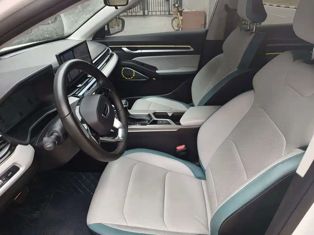 Geely Emgrand - фото 4