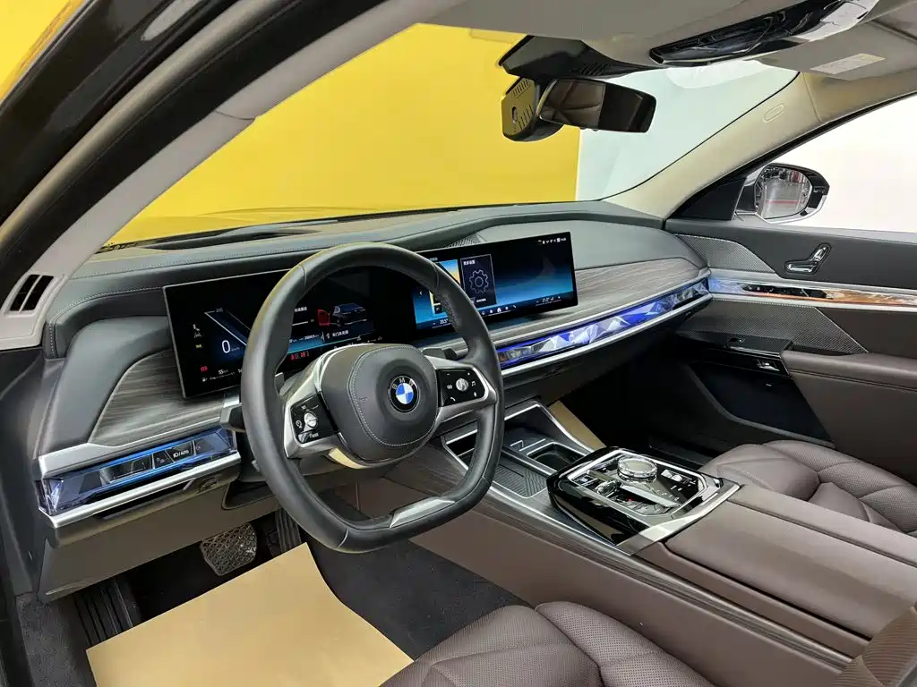 BMW 7 Series 2023 — фото 15