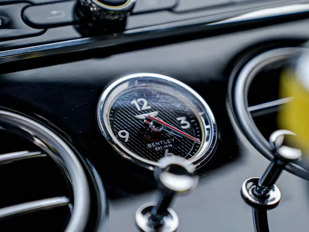 BENTLEY CONTINENTAL PLUG IN HYBRID