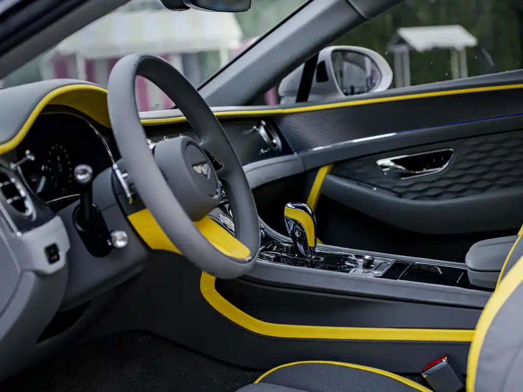 BENTLEY CONTINENTAL PLUG IN HYBRID