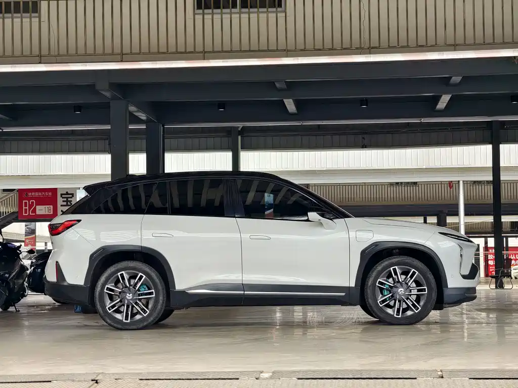 NIO ES6 — миниатюра 14