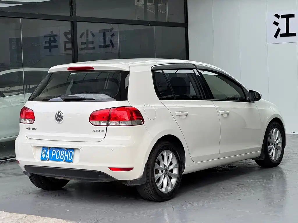 Volkswagen Golf — миниатюра 4