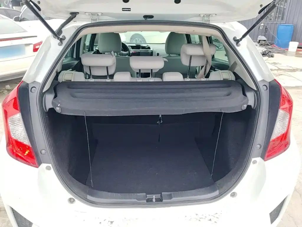 Honda Fit — миниатюра 19