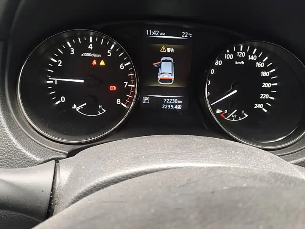 Nissan Qashqai — миниатюра 17