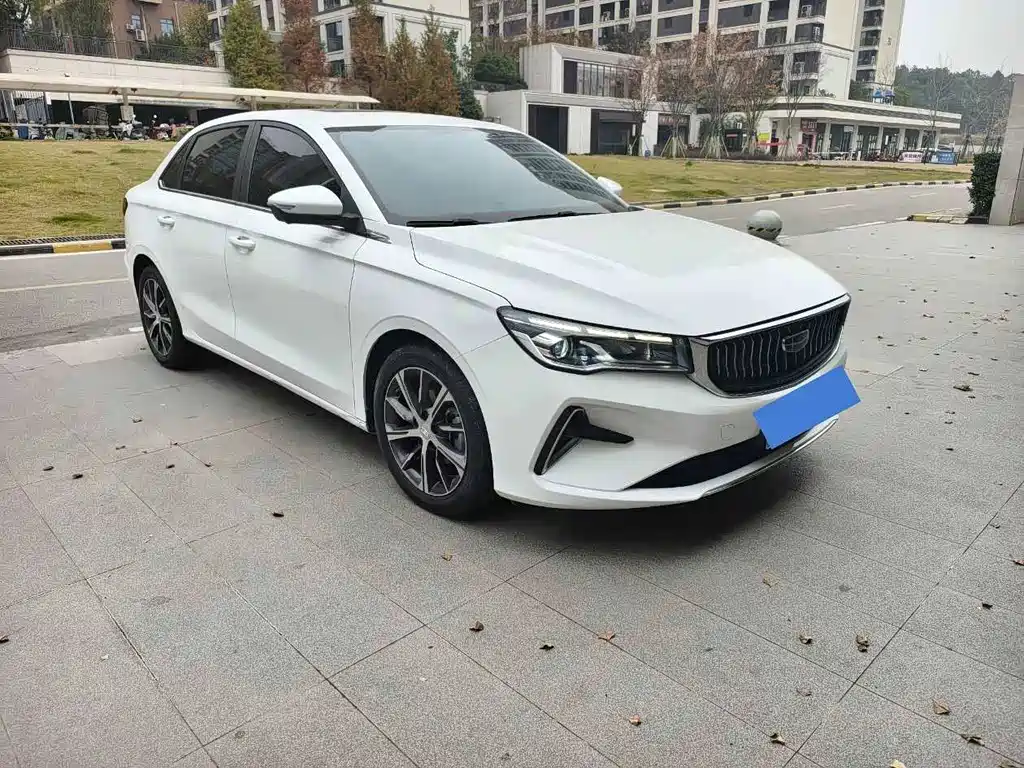 Geely Emgrand - фото 3