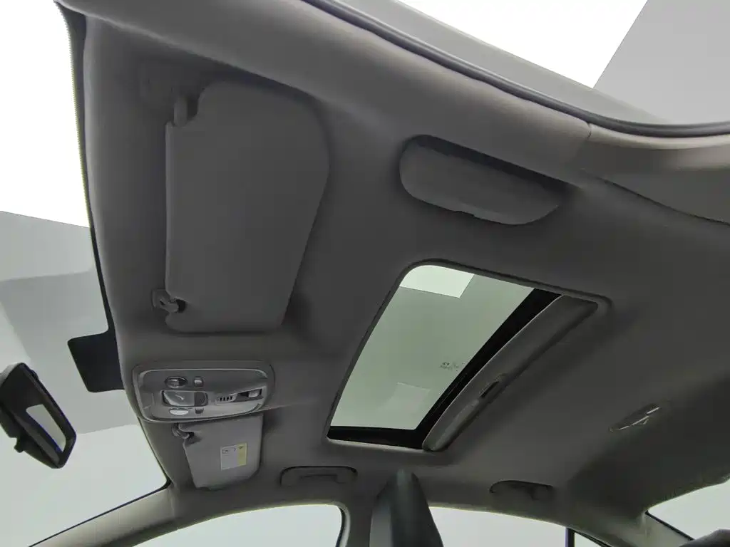 Peugeot 408 — миниатюра 14