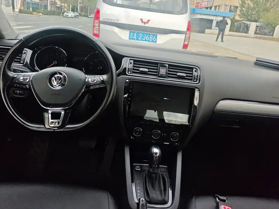 Volkswagen Sagitar — миниатюра 12