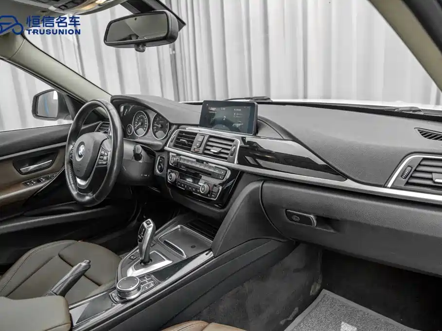 BMW 3 Series — миниатюра 14