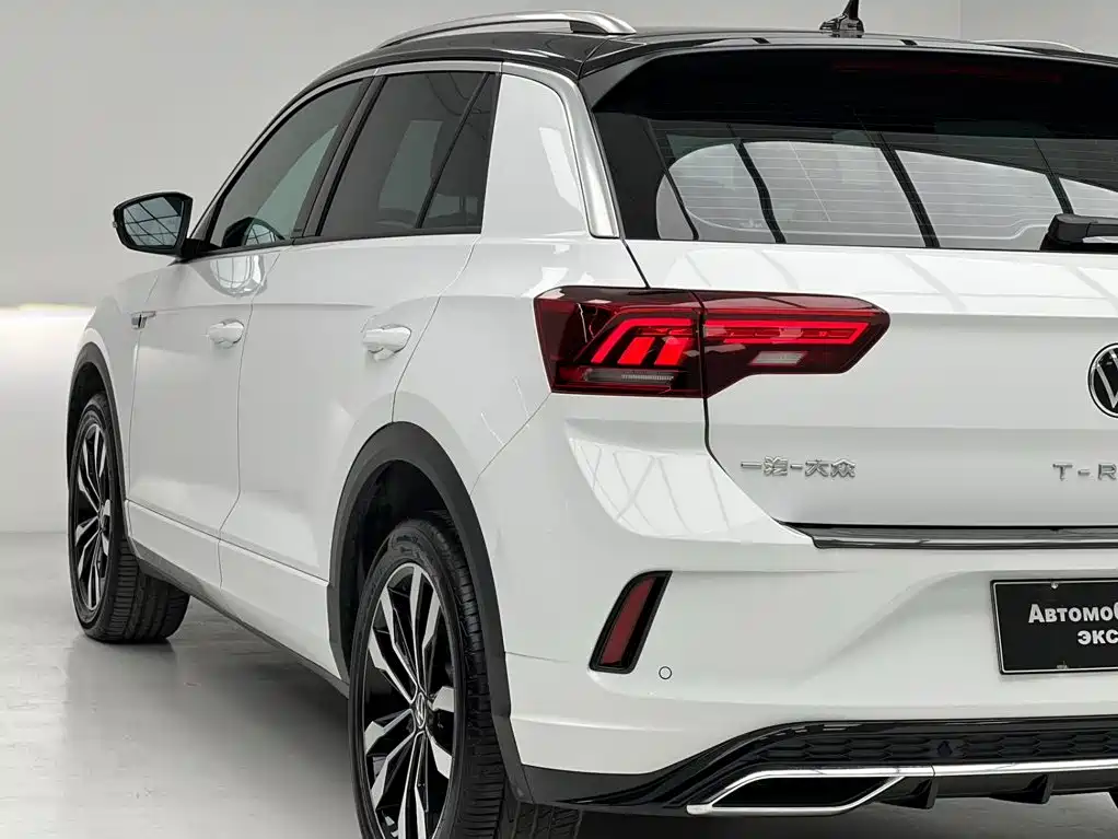 Volkswagen T-Roc — миниатюра 7