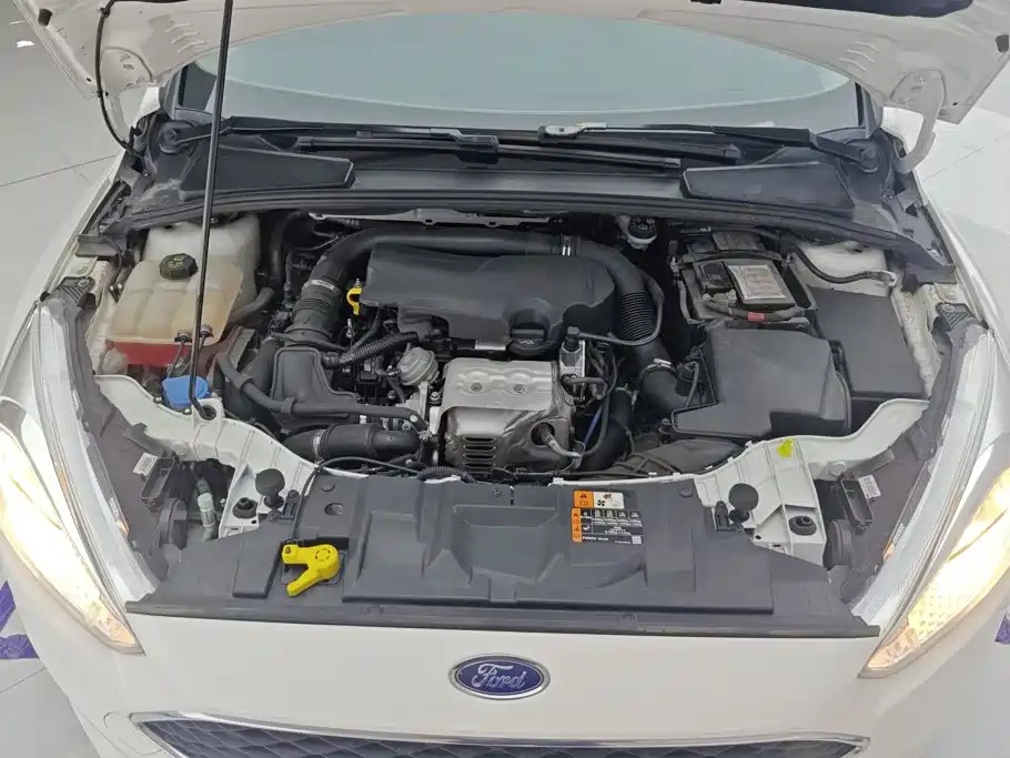Ford Focus — миниатюра 10