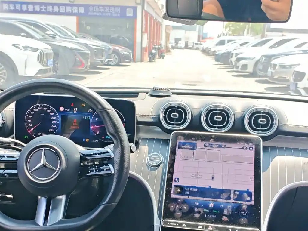 Mercedes-Benz C-Class — миниатюра 8