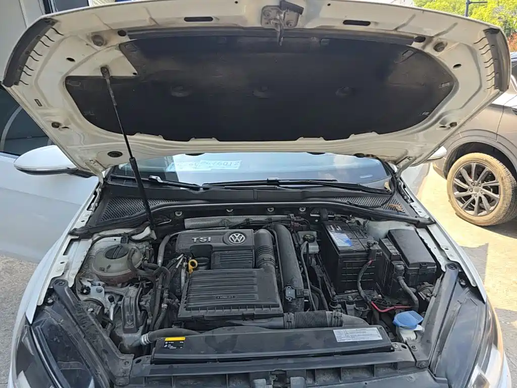 Volkswagen Golf — миниатюра 20