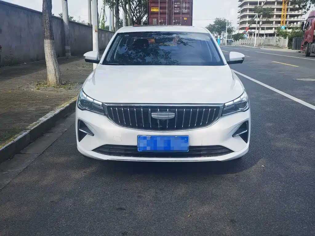Geely Emgrand — миниатюра 2