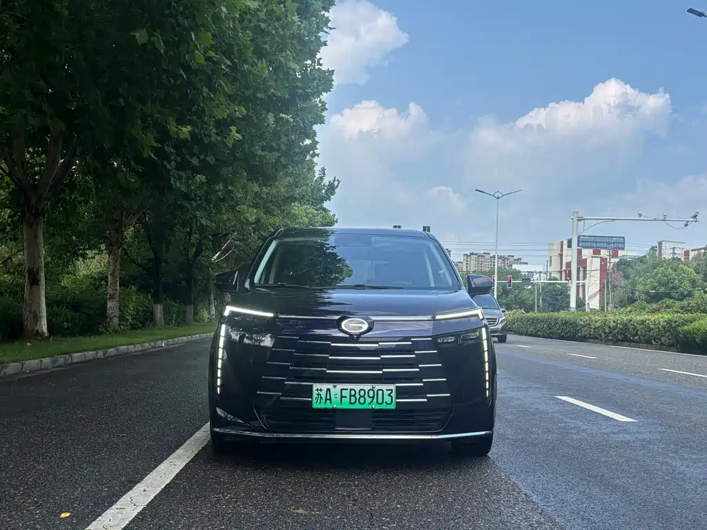 GAC Motor 传祺E8 PHEV — миниатюра 2