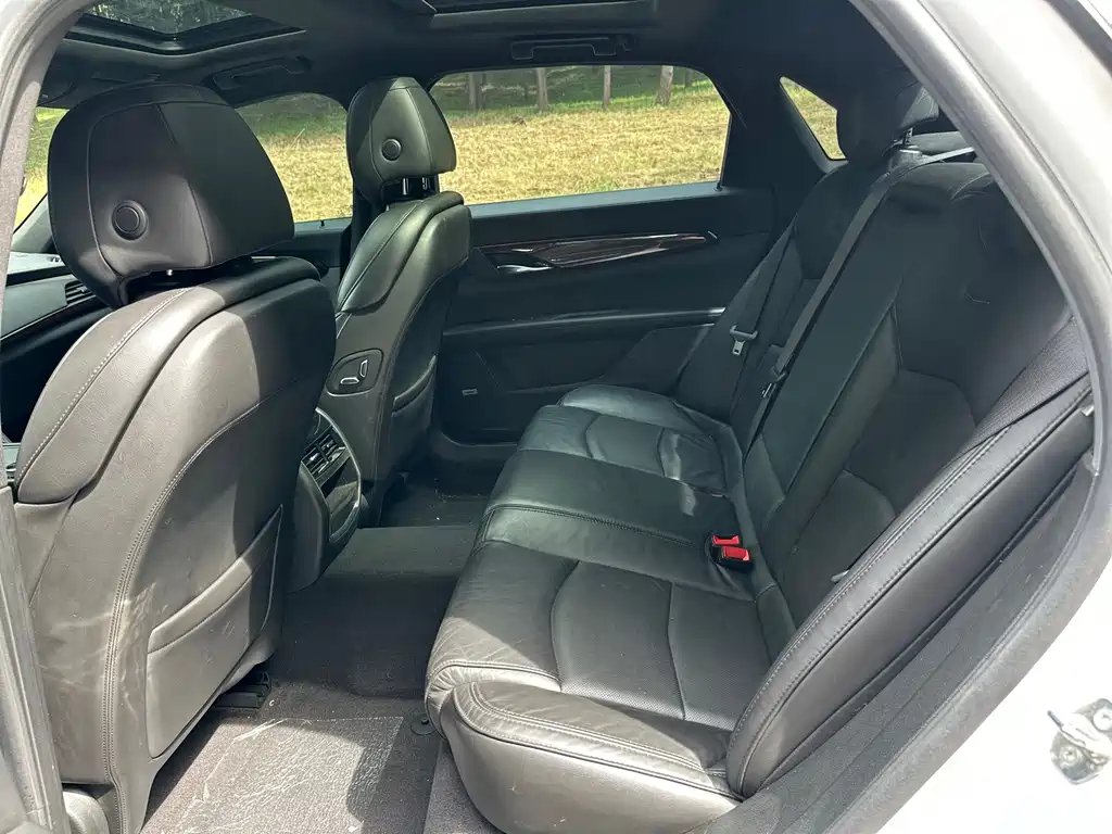 Cadillac CT6 — миниатюра 12