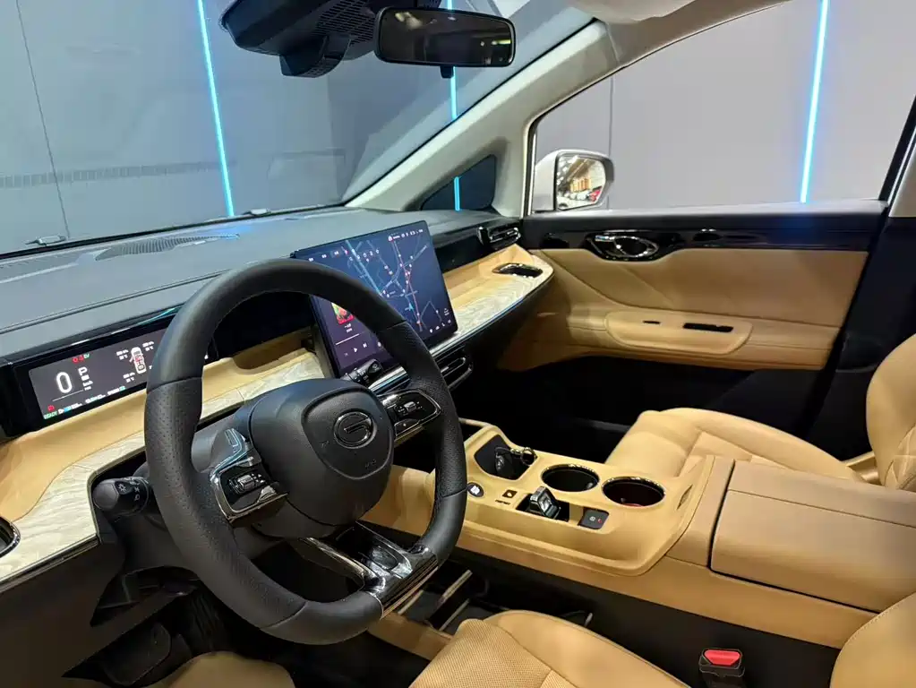 GAC Motor Trumpchi E8 PHEV — миниатюра 11