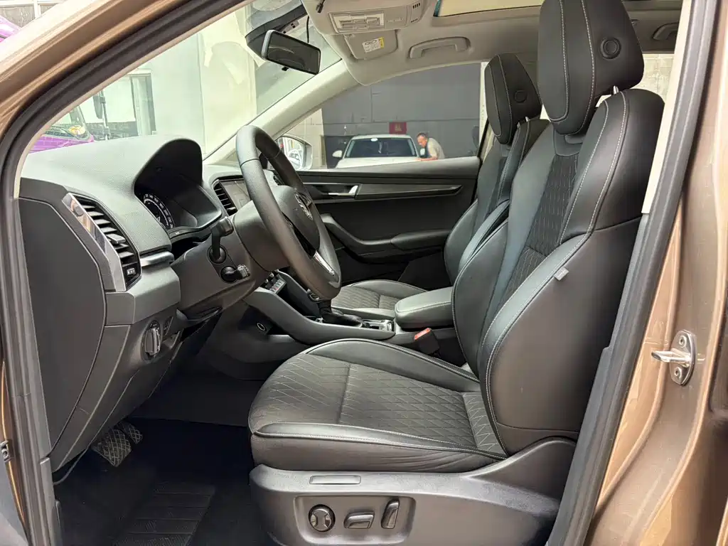 Skoda Karoq — миниатюра 6