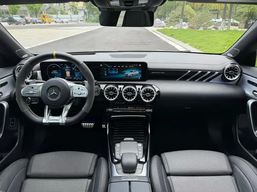 Mercedes-Benz CLA AMG — миниатюра 7