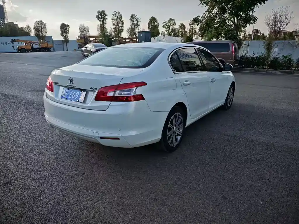 Peugeot 408 — миниатюра 9