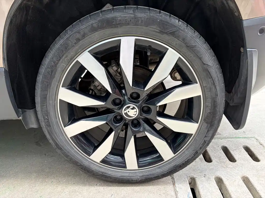 Skoda Karoq — миниатюра 22