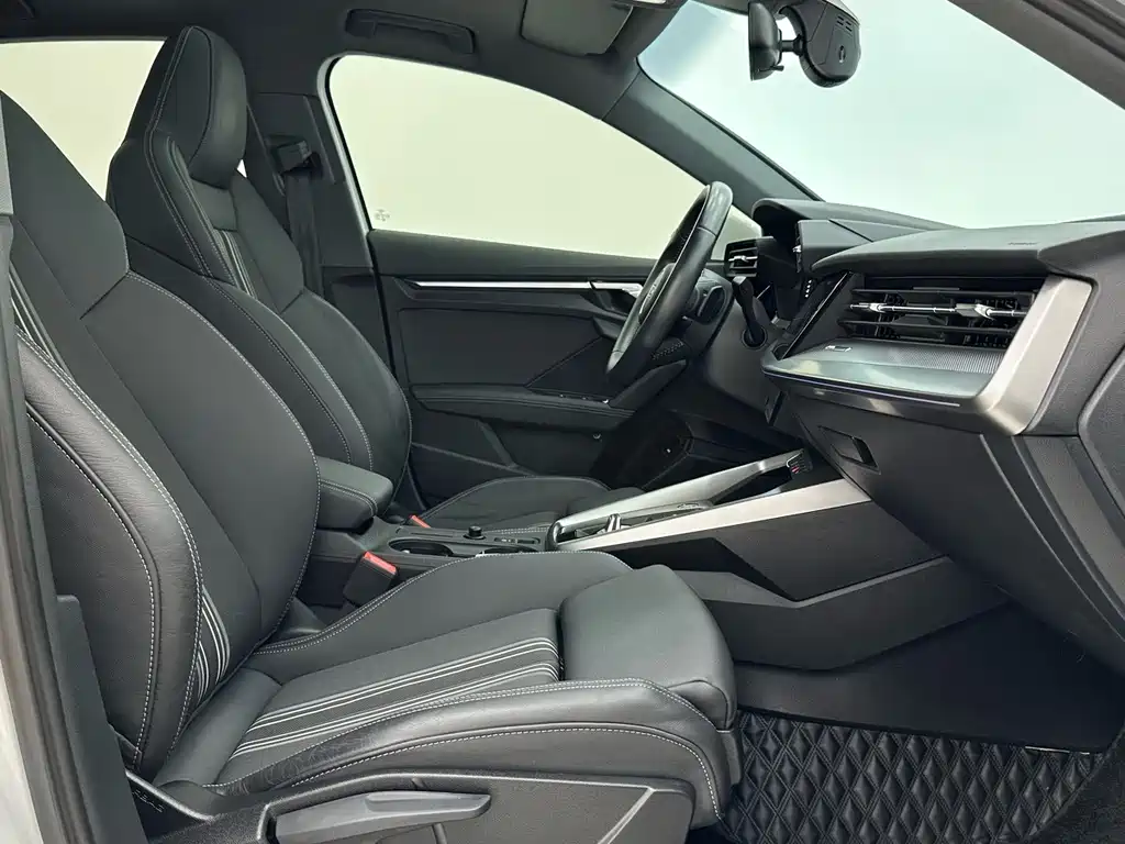 Audi A3 — миниатюра 9
