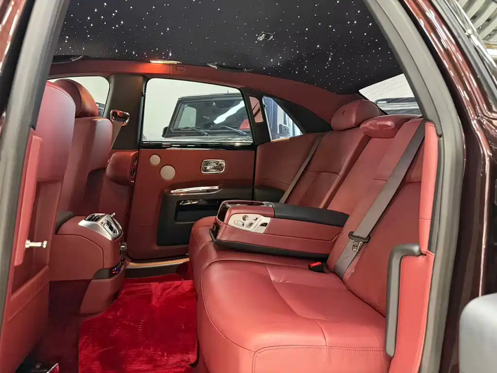 Rolls-Royce Ghost — миниатюра 10
