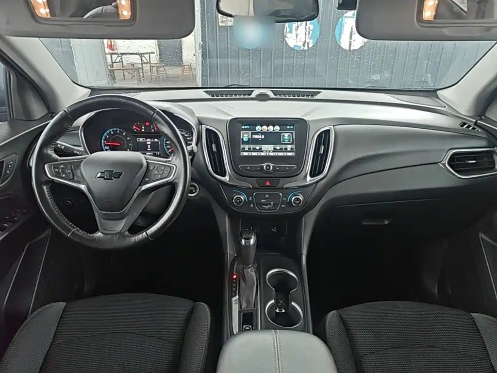 Chevrolet Equinox — миниатюра 10