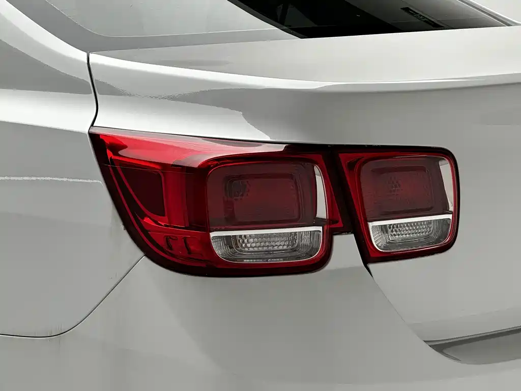 Chevrolet Malibu — миниатюра 20