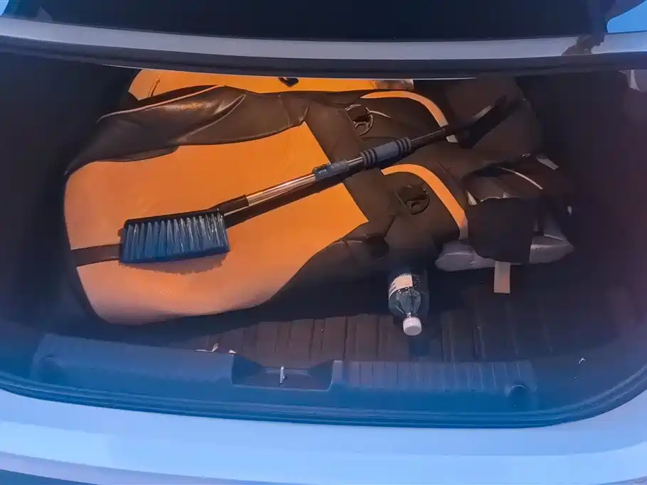 GEELY GALAXY GALAXY L6