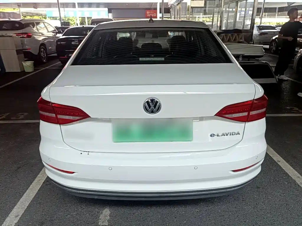 Volkswagen Lavida Pure Electric — миниатюра 6