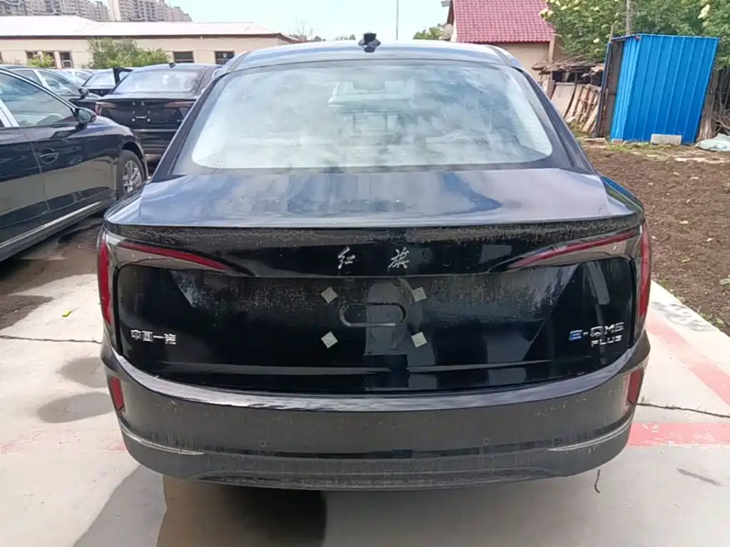 Hongqi E-QM5 2025 610km PLUS