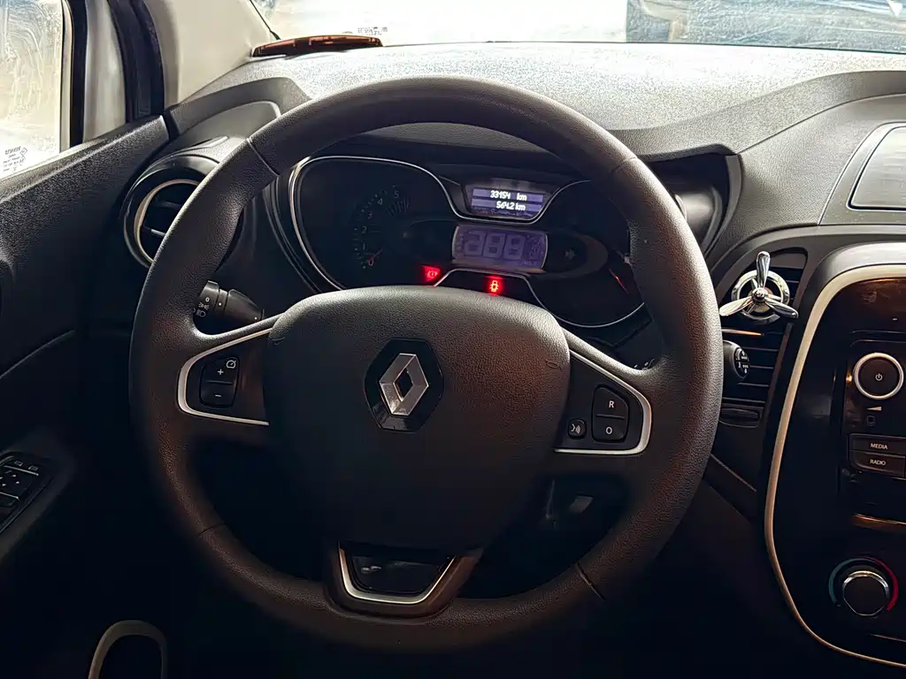 Renault Captur — миниатюра 9
