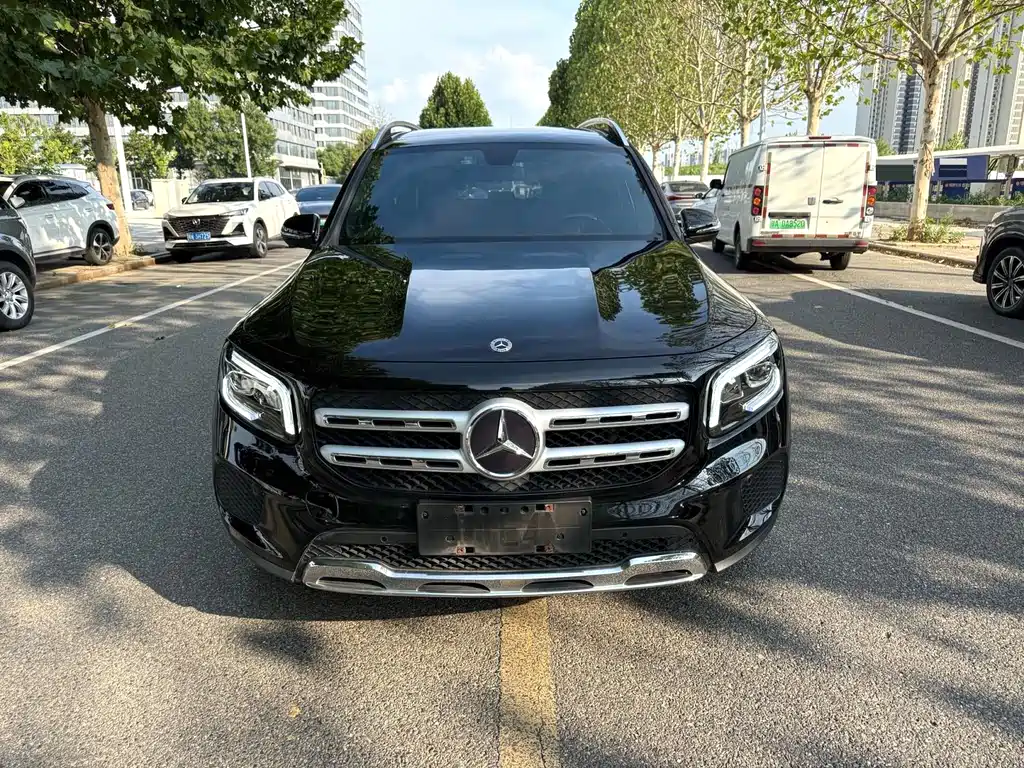 Mercedes-Benz GLB — миниатюра 2