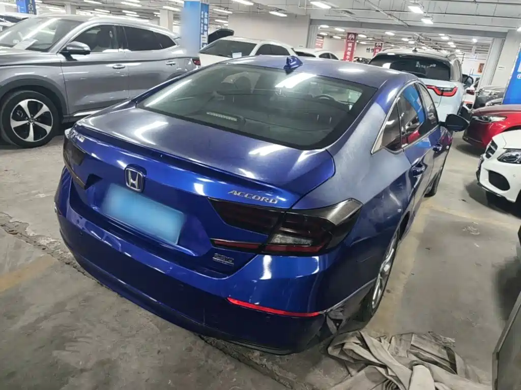 Honda Accord — миниатюра 7