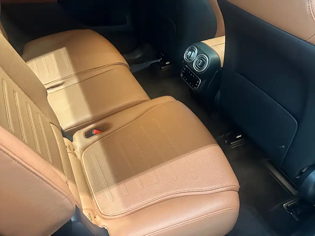 Mercedes-Benz GLC 2023 — фото 12