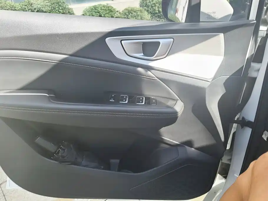 Wuling Jiachen — миниатюра 7