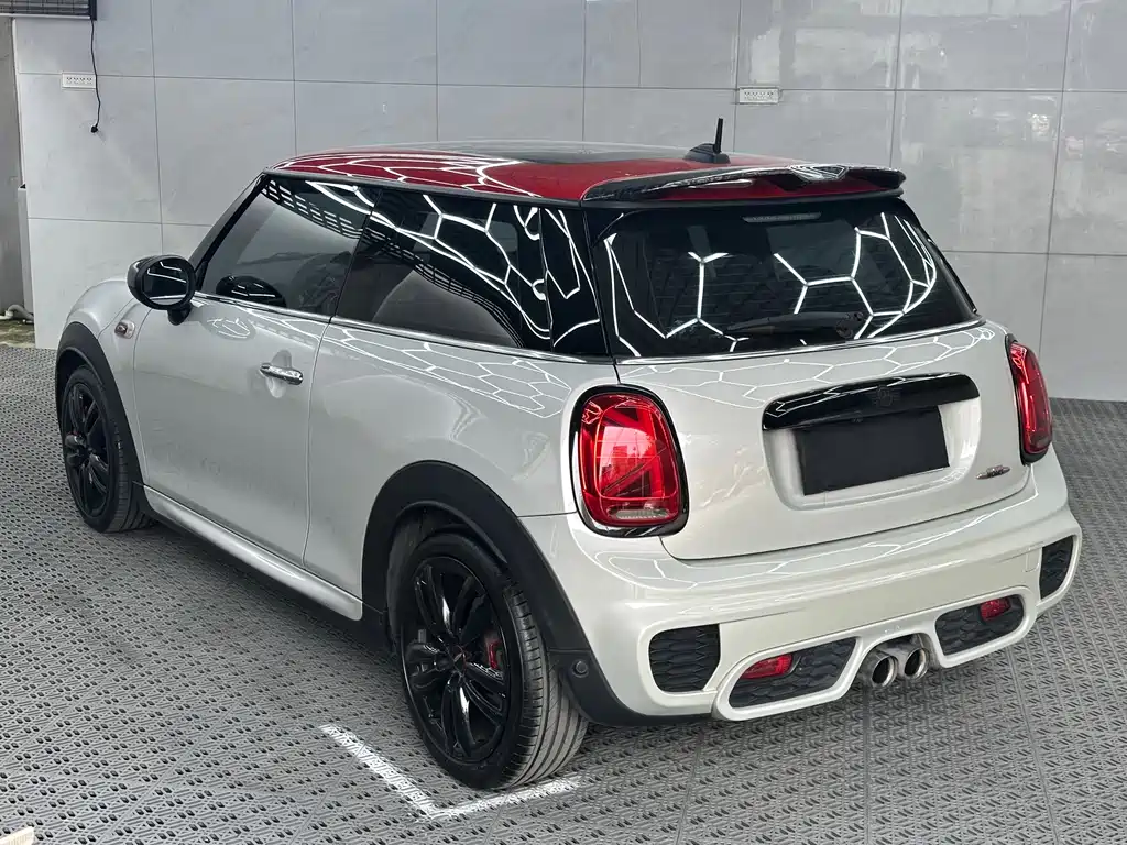 Mini JCW 2020 2.0T JOHN COOPER WORKS