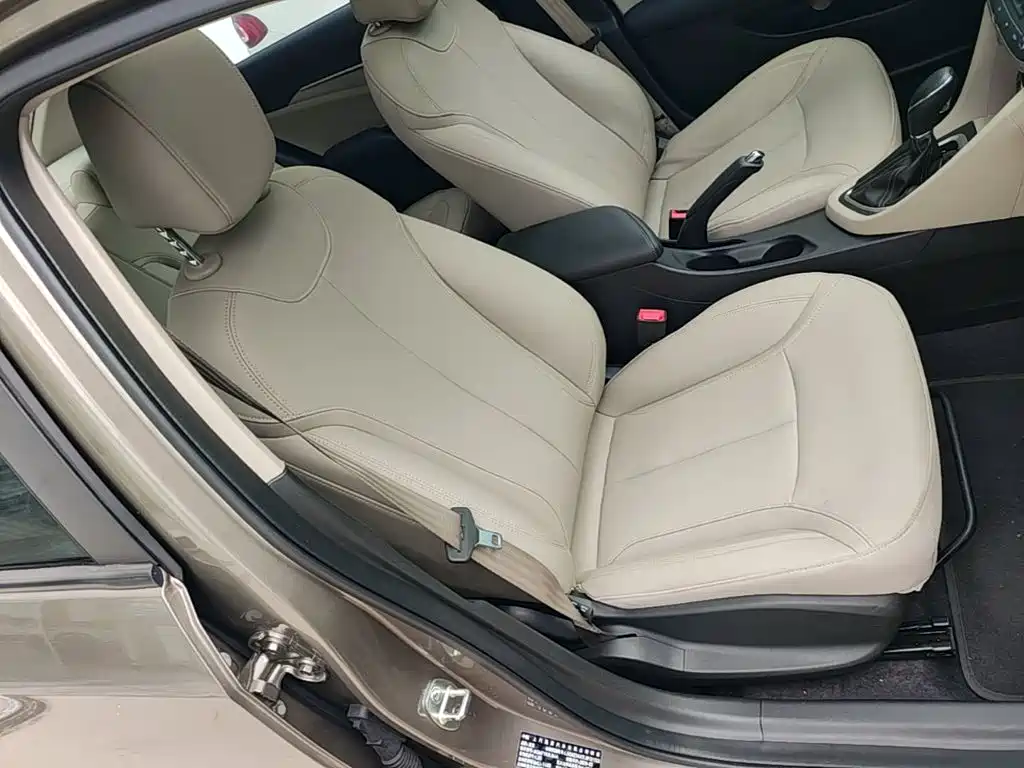 Buick Excelle — миниатюра 25