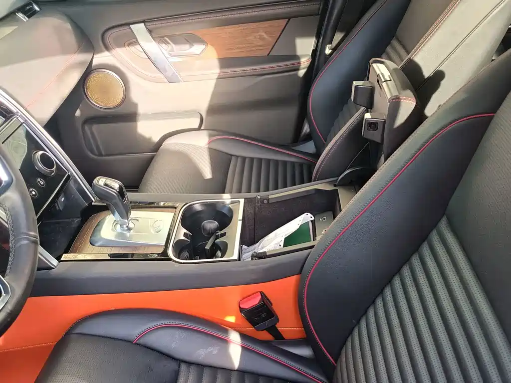 Land Rover Discovery Sport — миниатюра 5