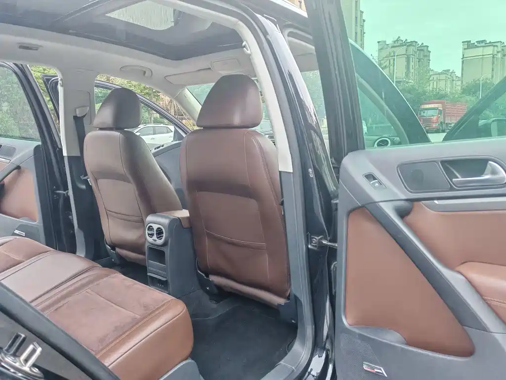 Volkswagen Tiguan — миниатюра 14
